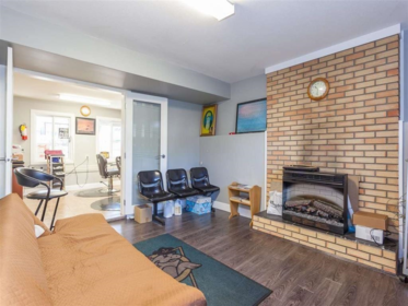 Dining Area Photo of 32202 Hillcrest Avenue, Abbotsford, BC