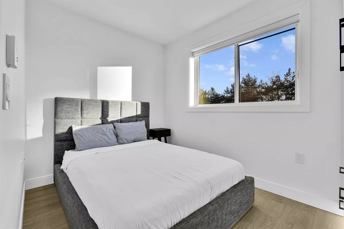 Hallway Photo of 2666 E 8th Avenue, Vancouver, BC