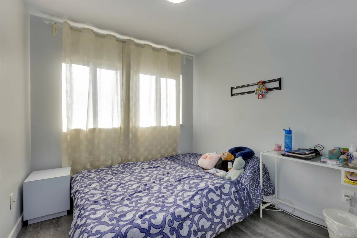 Kitchen Island Photo of 50 160 Pembina Street, New Westminster, BC
