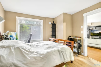 Kitchen Island Photo of 11 7428 14th Avenue, Burnaby, BC
