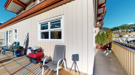 Outdoor Kitchen Photo of 306 41105 Tantalus Road, Squamish, BC