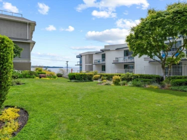 Outdoor Deck Photo of 406 15621 Marine Drive, White Rock, BC