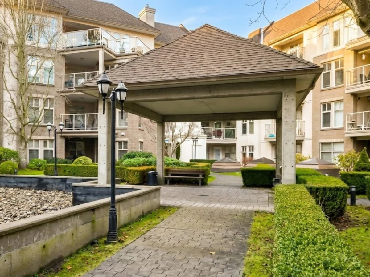 Exterior Front Photo of 205 1929 154 Street, Surrey, BC