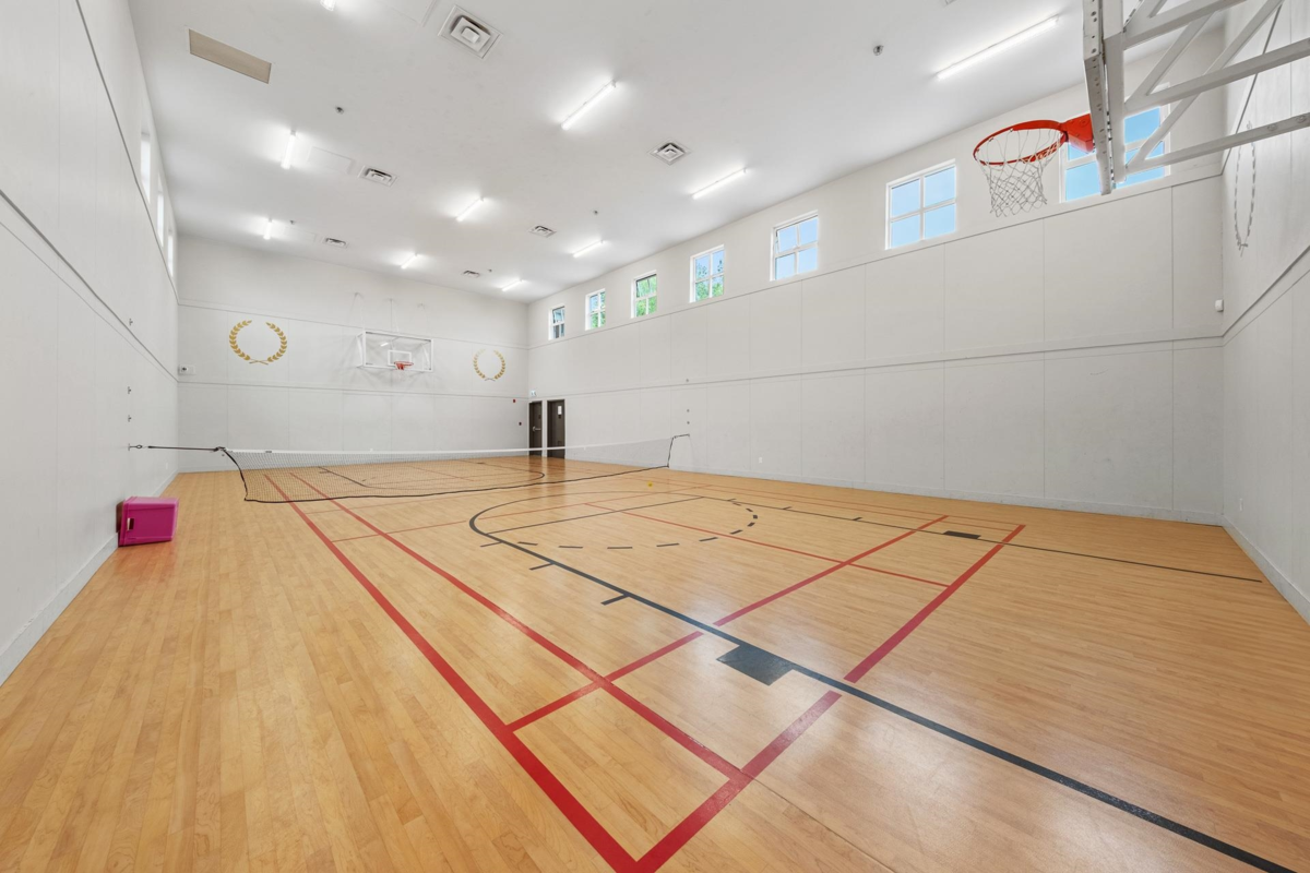 Entry Foyer Photo of 4 3399 151 Street, Surrey, BC