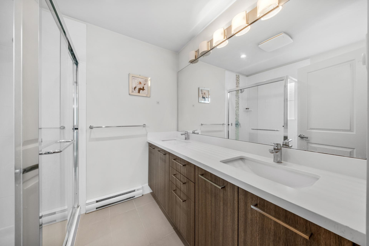 Guest Bathroom Photo of 4 3399 151 Street, Surrey, BC