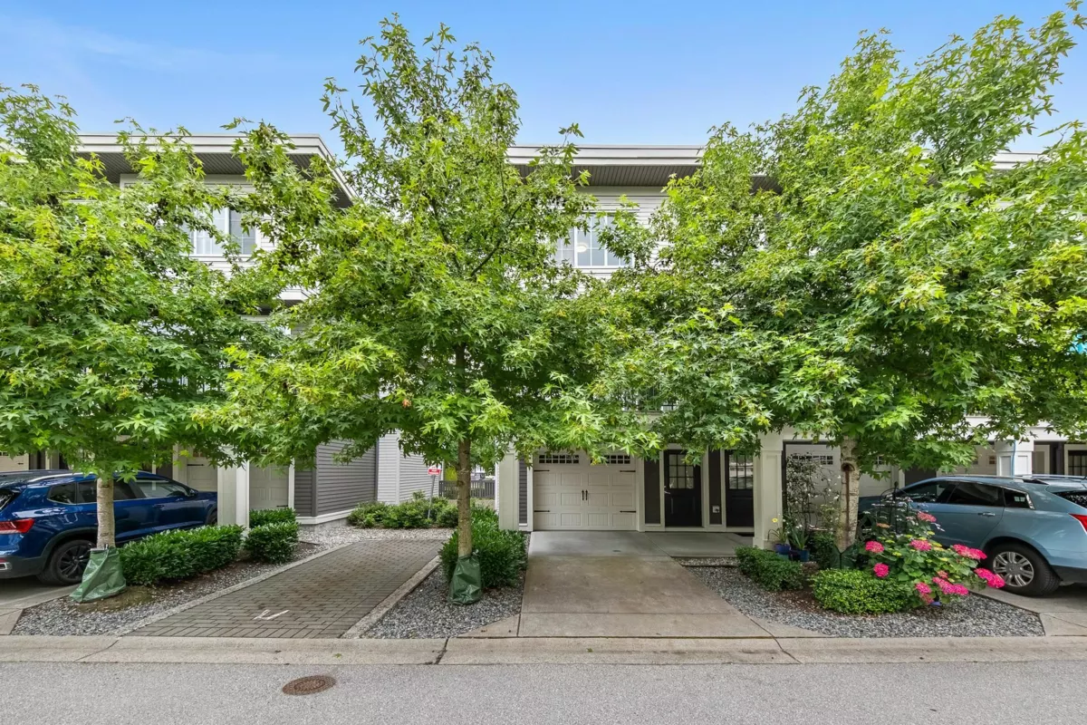 Outdoor Patio Photo of 4 3399 151 Street, Surrey, BC