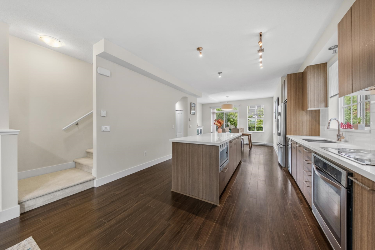 Primary Bathroom Photo of 4 3399 151 Street, Surrey, BC