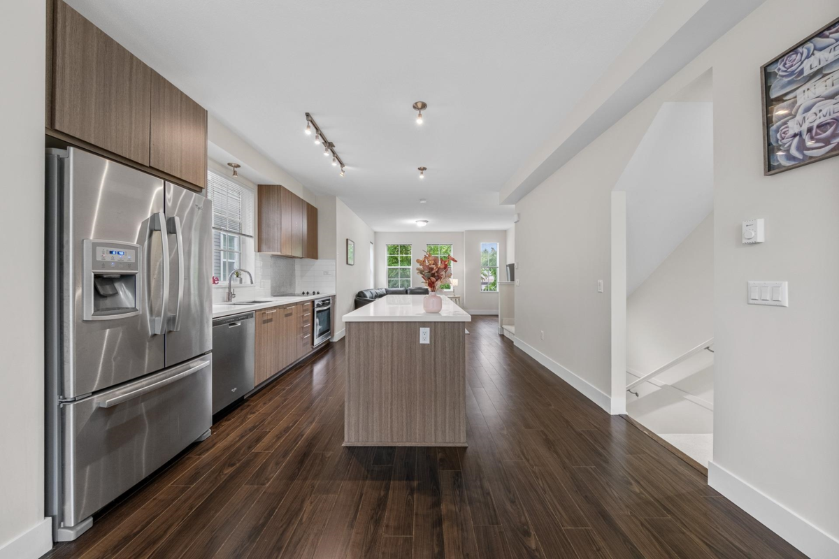 Walk-In Closet Photo of 4 3399 151 Street, Surrey, BC