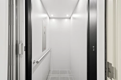 Guest Bathroom Photo of 209 13585 16 Avenue, Surrey, BC