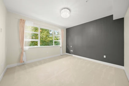 Hallway Photo of 209 13585 16 Avenue, Surrey, BC