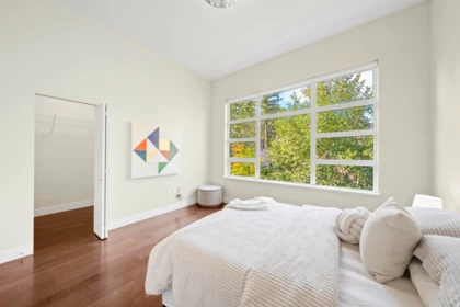 Walk-In Closet Photo of 209 13585 16 Avenue, Surrey, BC