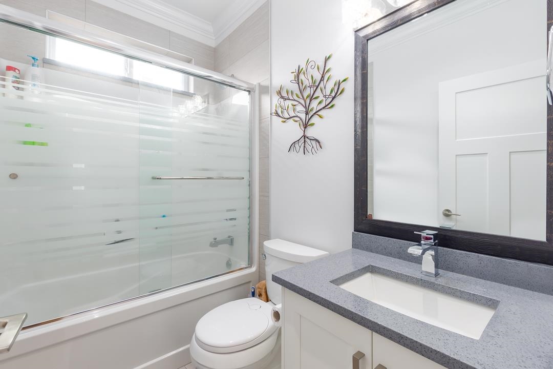 Powder Room Photo of 39188 Cardinal Drive, Squamish, BC