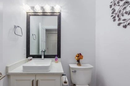Guest Bathroom Photo of 39188 Cardinal Drive, Squamish, BC