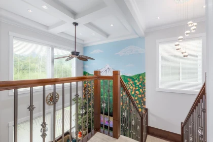 Walk-In Closet Photo of 39188 Cardinal Drive, Squamish, BC