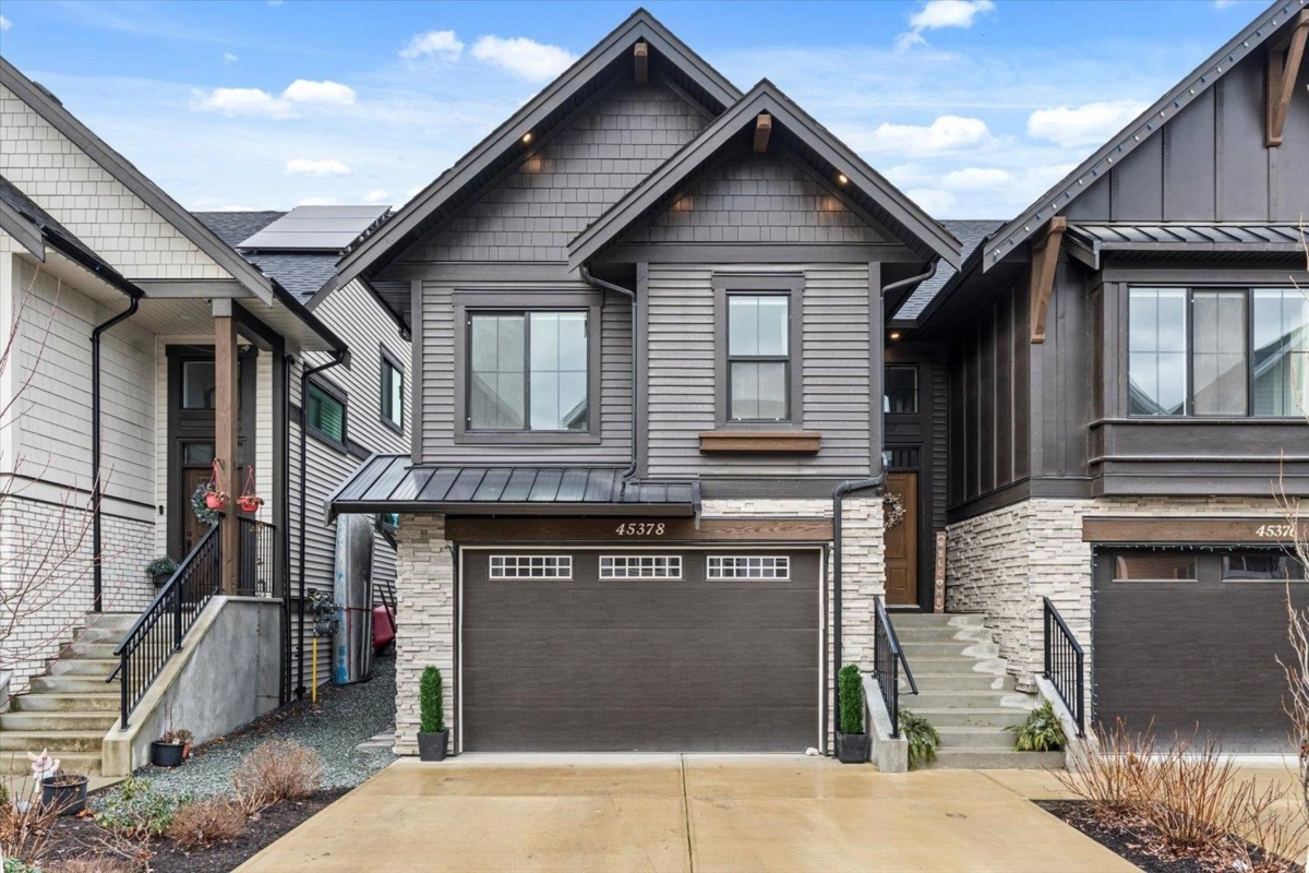 Exterior Front Photo of 45378 Willowstream Road, Chilliwack, BC