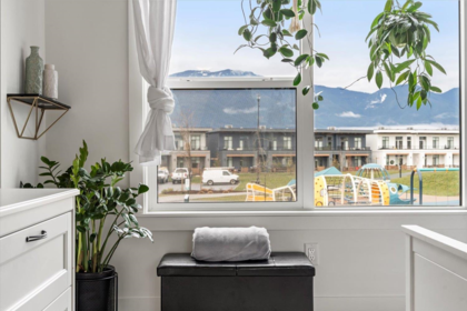 Guest Bathroom Photo of 45378 Willowstream Road, Chilliwack, BC
