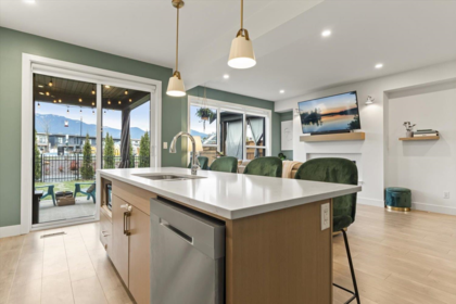 Primary Bedroom Photo of 45378 Willowstream Road, Chilliwack, BC