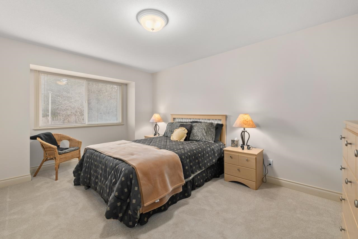 Garden / Landscaping Photo of 2376 134 Street, Surrey, BC