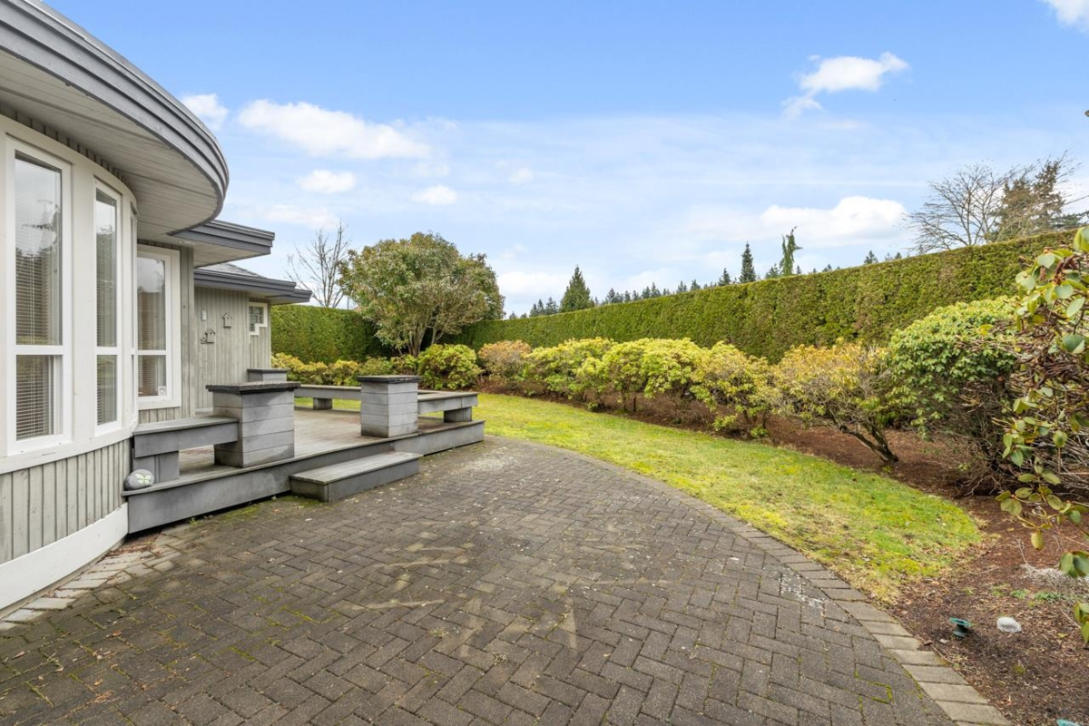 Hot Tub / Spa Photo of 2376 134 Street, Surrey, BC