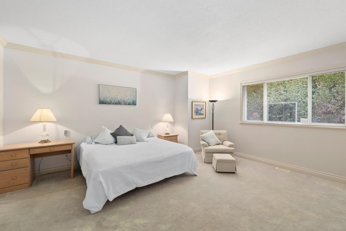 Loft / Bonus Room Photo of 2376 134 Street, Surrey, BC