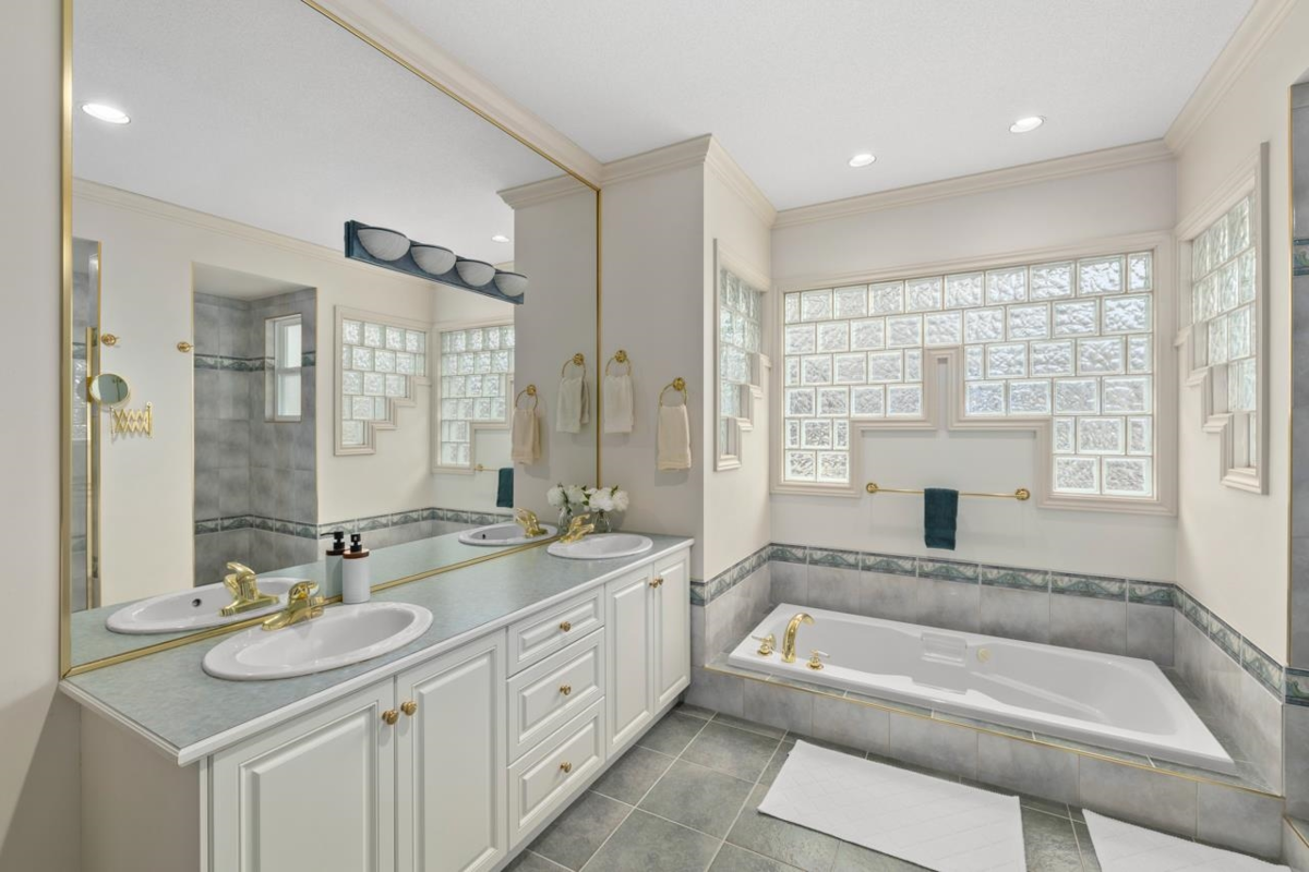 Mudroom Photo of 2376 134 Street, Surrey, BC