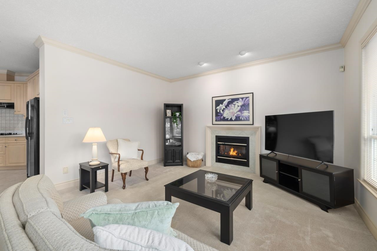 Powder Room Photo of 2376 134 Street, Surrey, BC