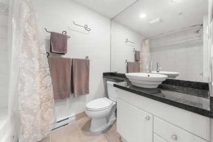 Mudroom Photo of 1878 York Avenue, Vancouver, BC