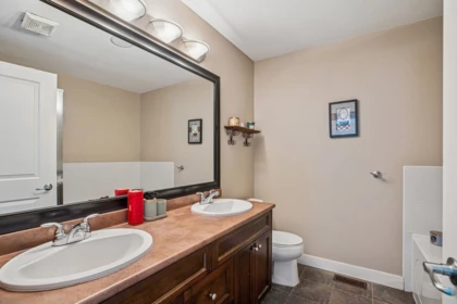 Basement Recreation Room Photo of 6157 150a Street, Surrey, BC
