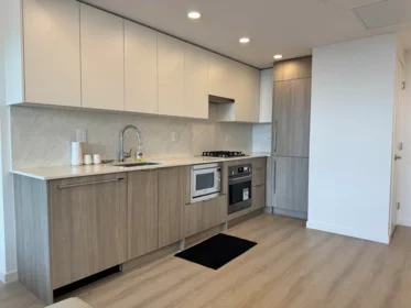 1905 10333 133 Street, Surrey, BC, Surrey — Apartment/Condo for sale