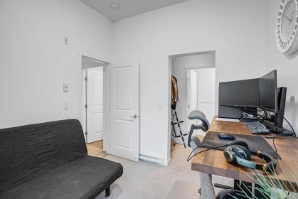 Entry Foyer Photo of 608 15825 85 Avenue, Surrey, BC