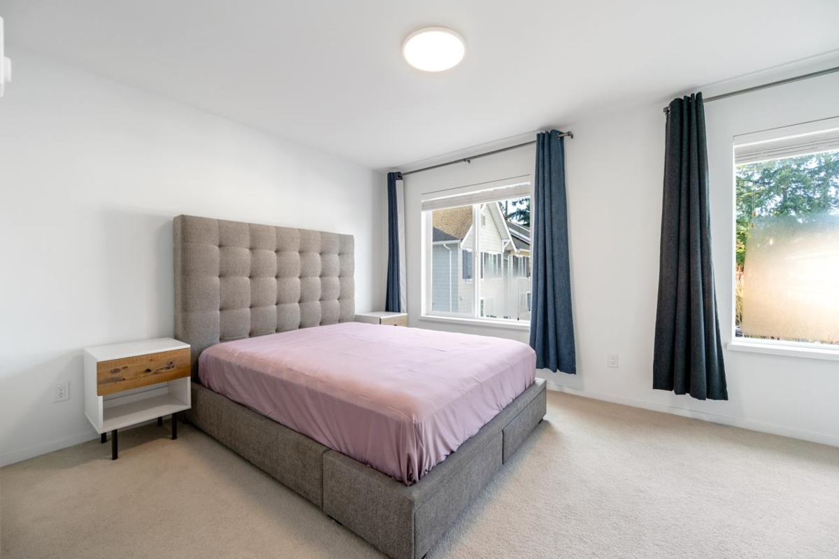 Dining Area Photo of 39 15268 28 Avenue, Surrey, BC