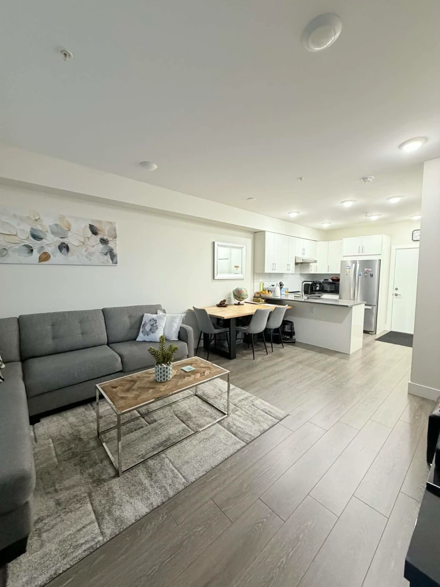 Dining Area Photo of 409 15351 101 Avenue, Surrey, BC