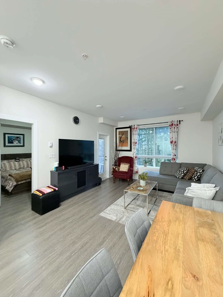 Kitchen Island Photo of 409 15351 101 Avenue, Surrey, BC