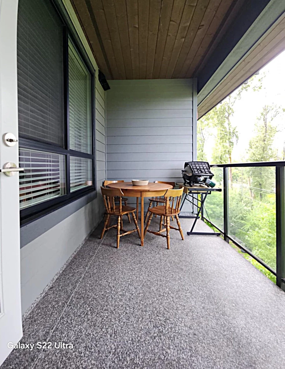 Loft / Bonus Room Photo of 409 15351 101 Avenue, Surrey, BC
