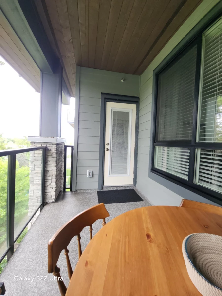 Office / Den Photo of 409 15351 101 Avenue, Surrey, BC