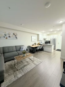 409 15351 101 Avenue, Surrey, BC