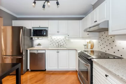 111 15272 20 Avenue, Surrey, BC