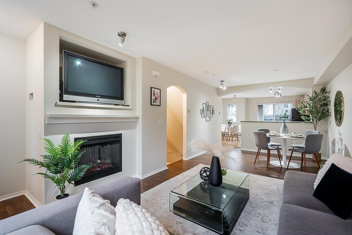 Dining Area Photo of 148 6747 203rd Street, Langley, BC