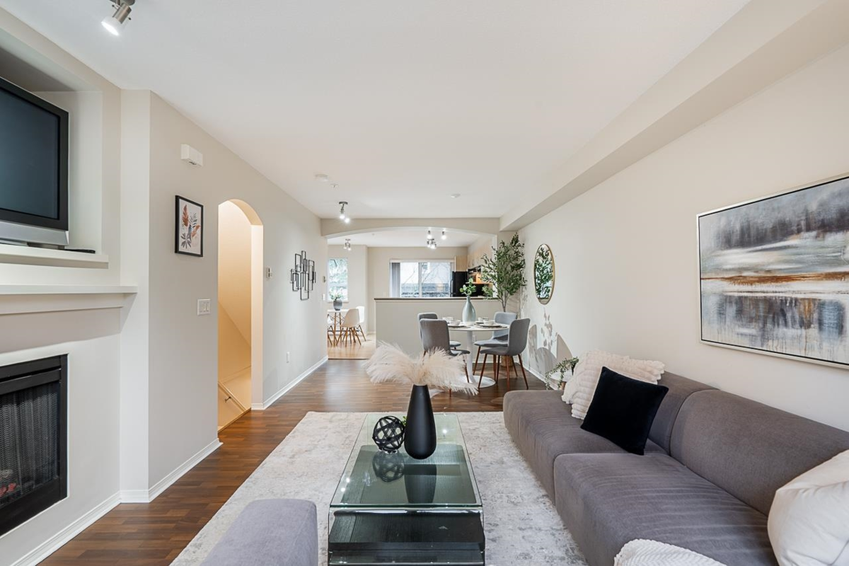 Kitchen Photo of 148 6747 203rd Street, Langley, BC