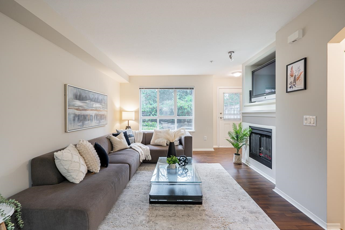Living Room Photo of 148 6747 203rd Street, Langley, BC
