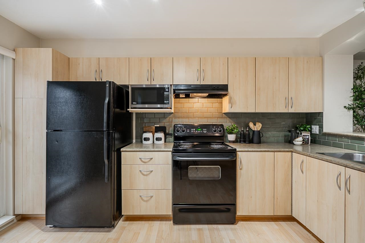 Primary Bedroom Photo of 148 6747 203rd Street, Langley, BC