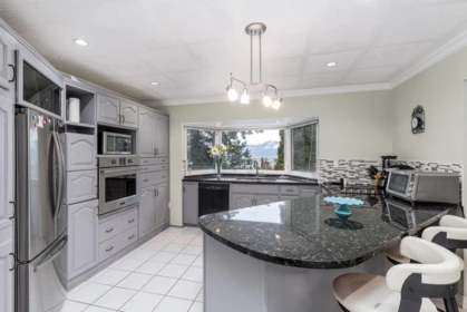 Breakfast Nook Photo of 2055 Lion Court, Abbotsford, BC