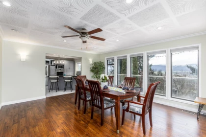 Kitchen Island Photo of 2055 Lion Court, Abbotsford, BC