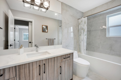 Entry Foyer Photo of 42 20155 84 Avenue, Langley, BC