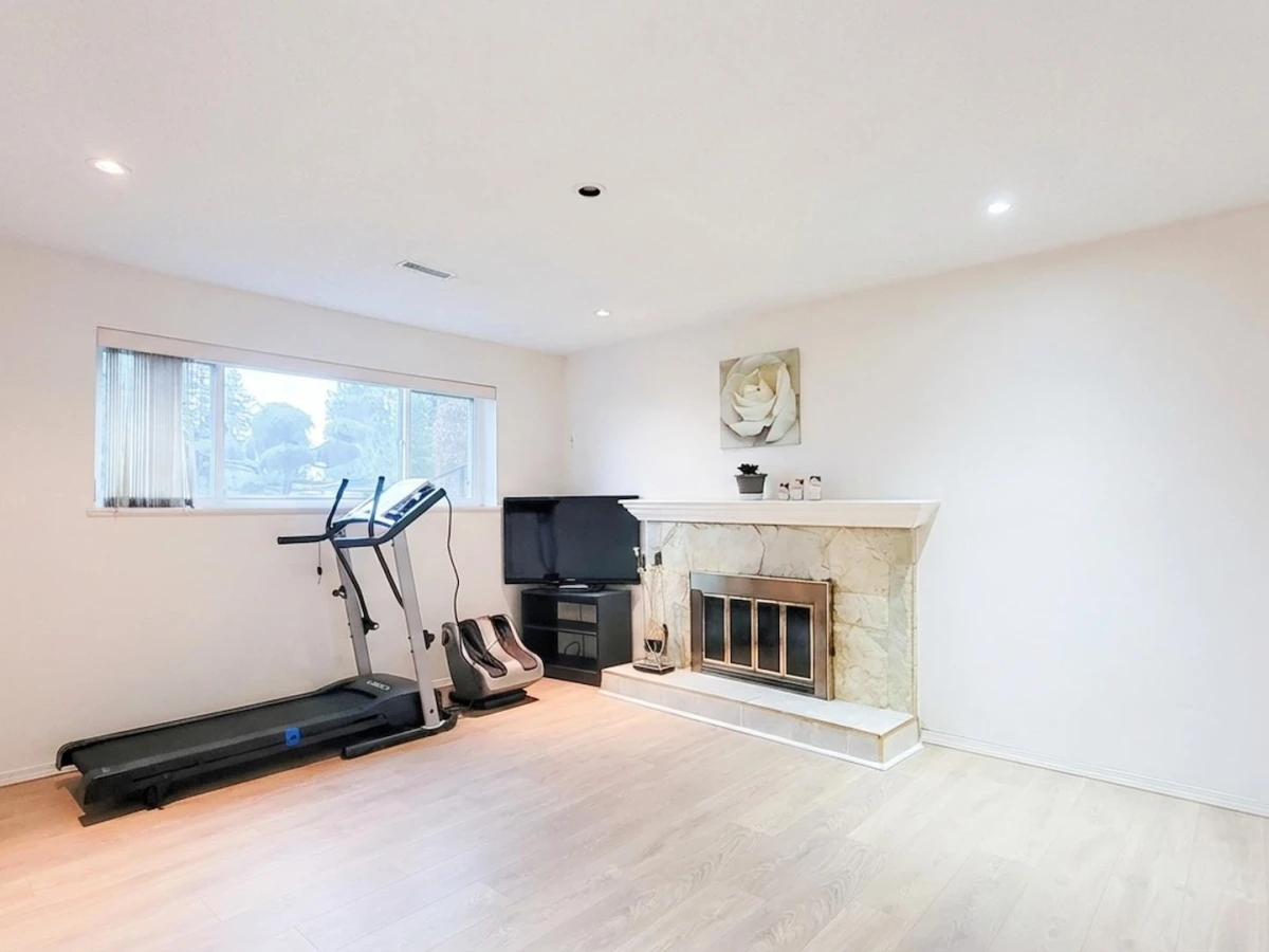 Garage Interior Photo of 2519 Penshurst Court, Coquitlam, BC