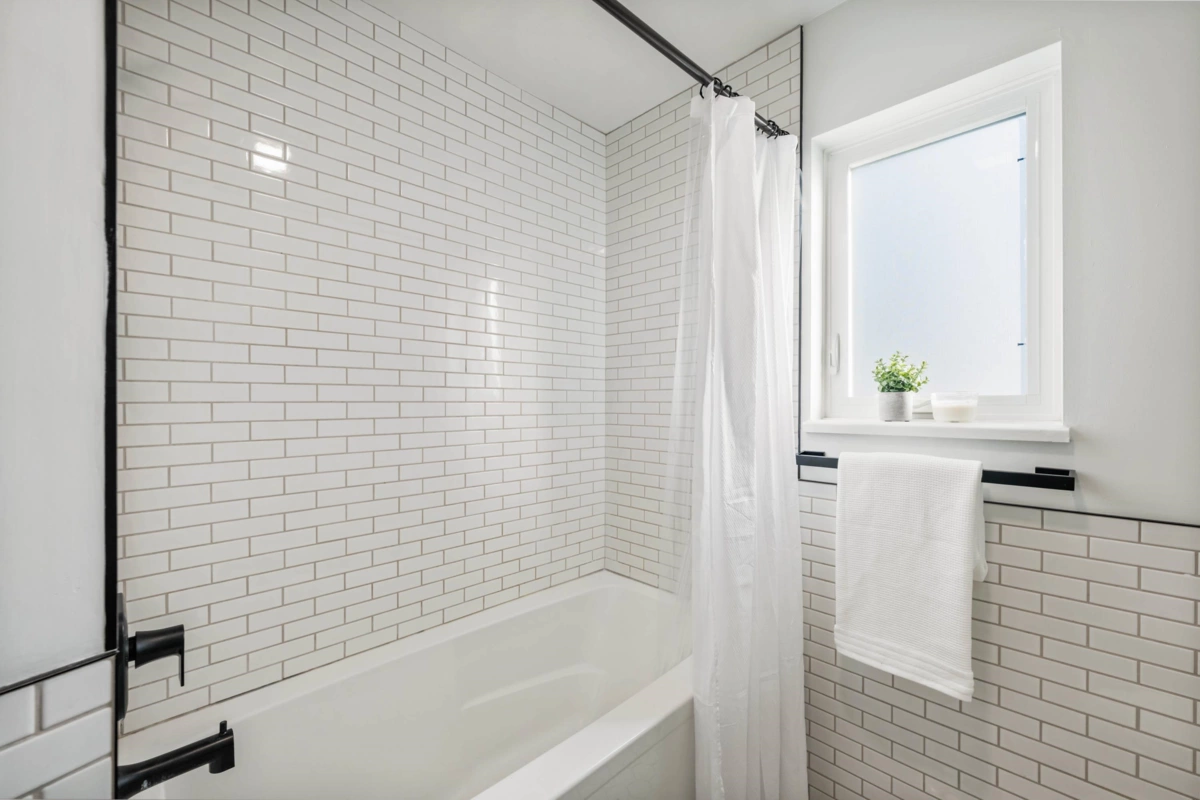 Hallway Photo of 19952 68 Avenue, Langley, BC