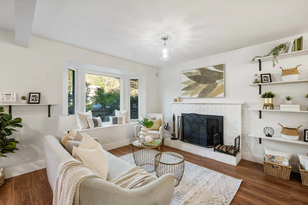 Kitchen Island Photo of 19952 68 Avenue, Langley, BC