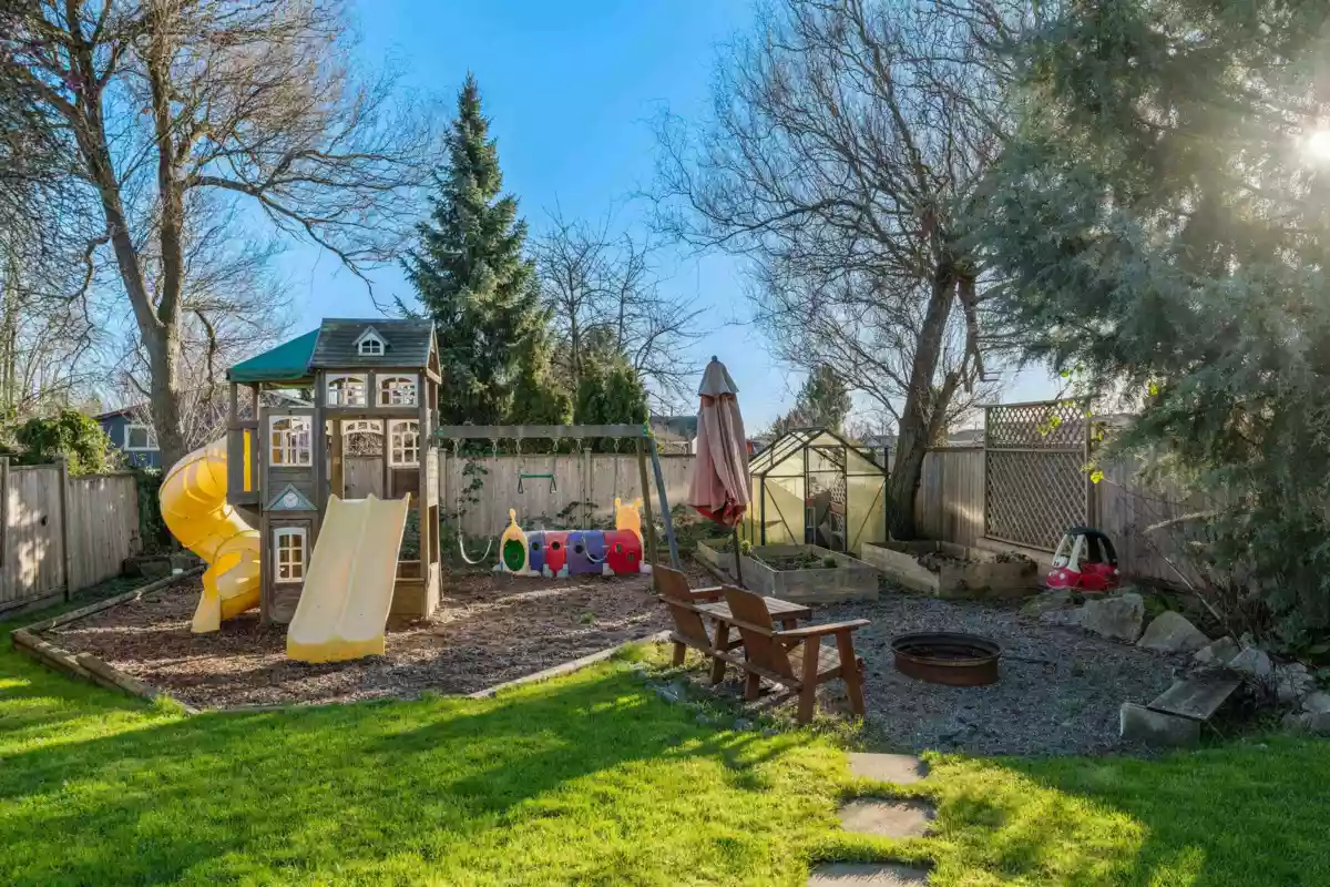 Outdoor Kitchen Photo of 19952 68 Avenue, Langley, BC