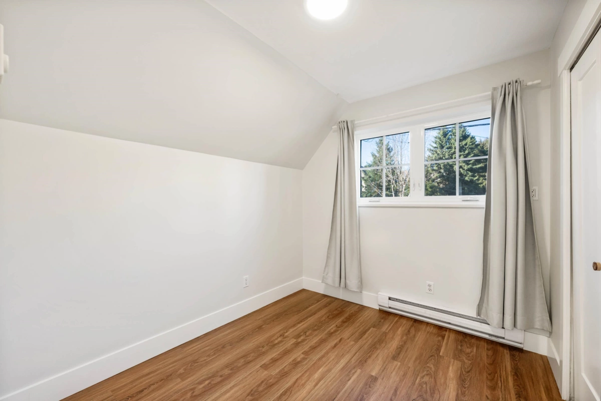 Staircase Photo of 19952 68 Avenue, Langley, BC