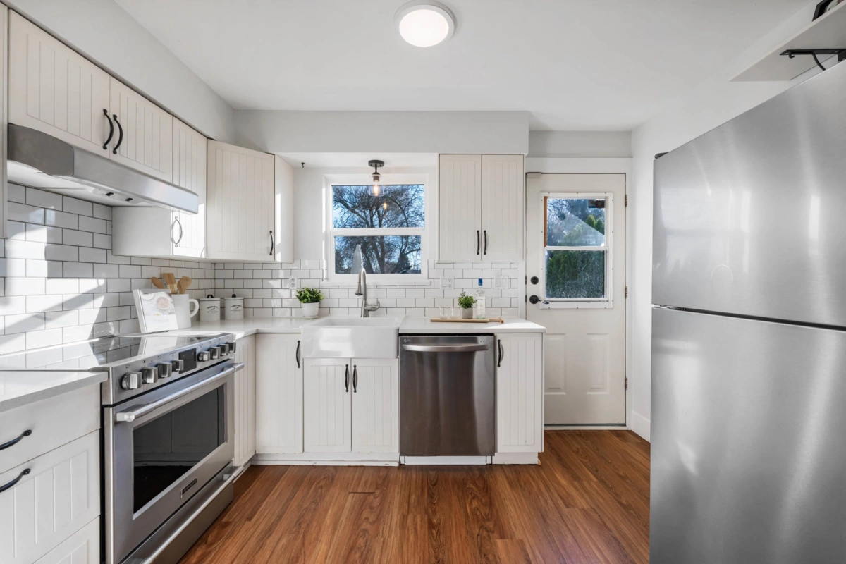 Walk-In Closet Photo of 19952 68 Avenue, Langley, BC